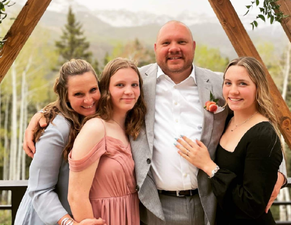 Ryan and Holly Evans with family