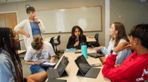 Students conversion with Dr. Hunt in a sociology class