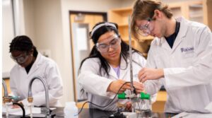 Students working in chemistry lab
