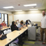 Eddie Ardeneaux teaches class