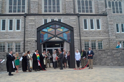 Historical photo of the rededication of Munger-Wilson Memorial Chapel